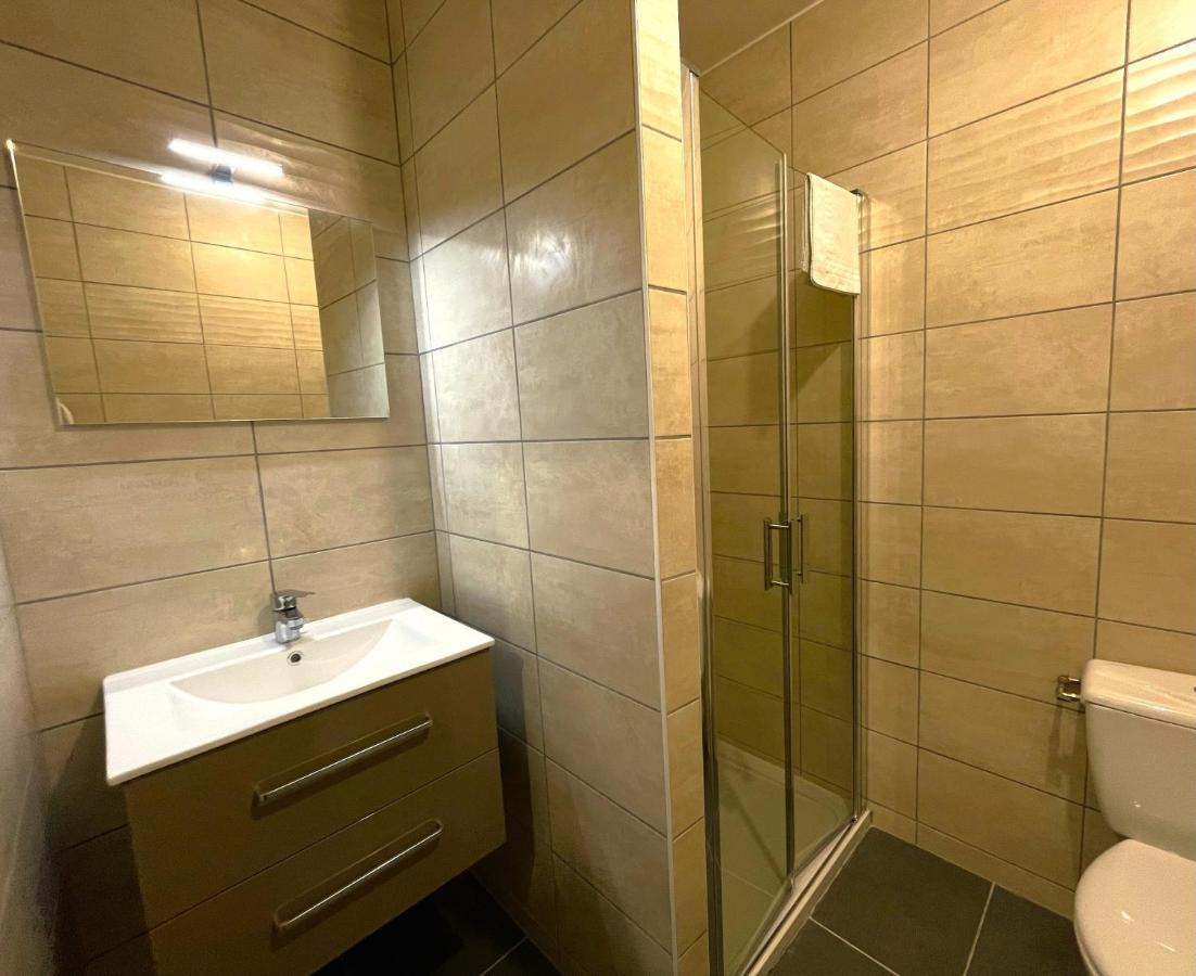 Pavillon De L'Etang Apartman Châteauneuf-du-Rhône Kültér fotó