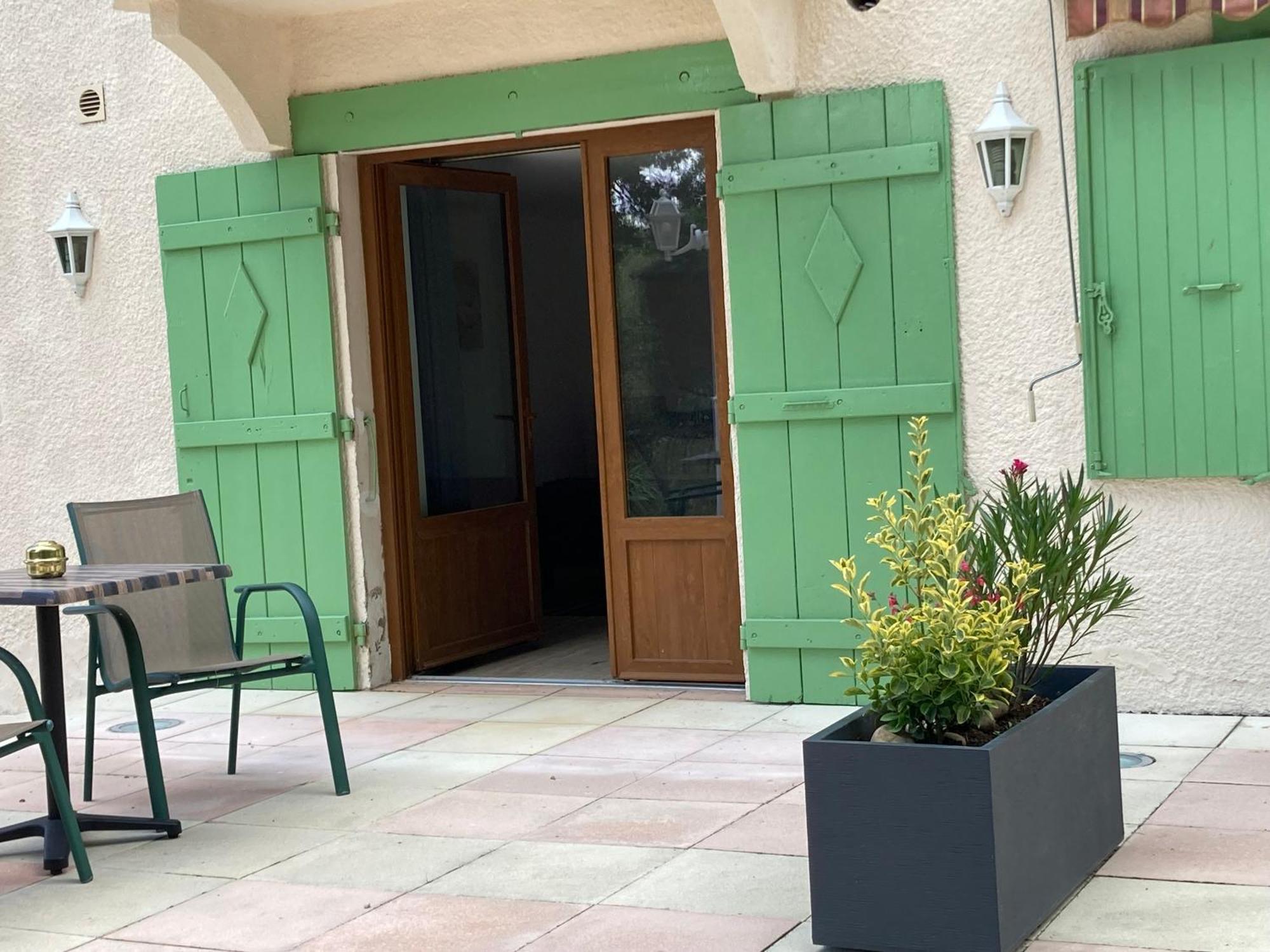 Pavillon De L'Etang Apartman Châteauneuf-du-Rhône Kültér fotó