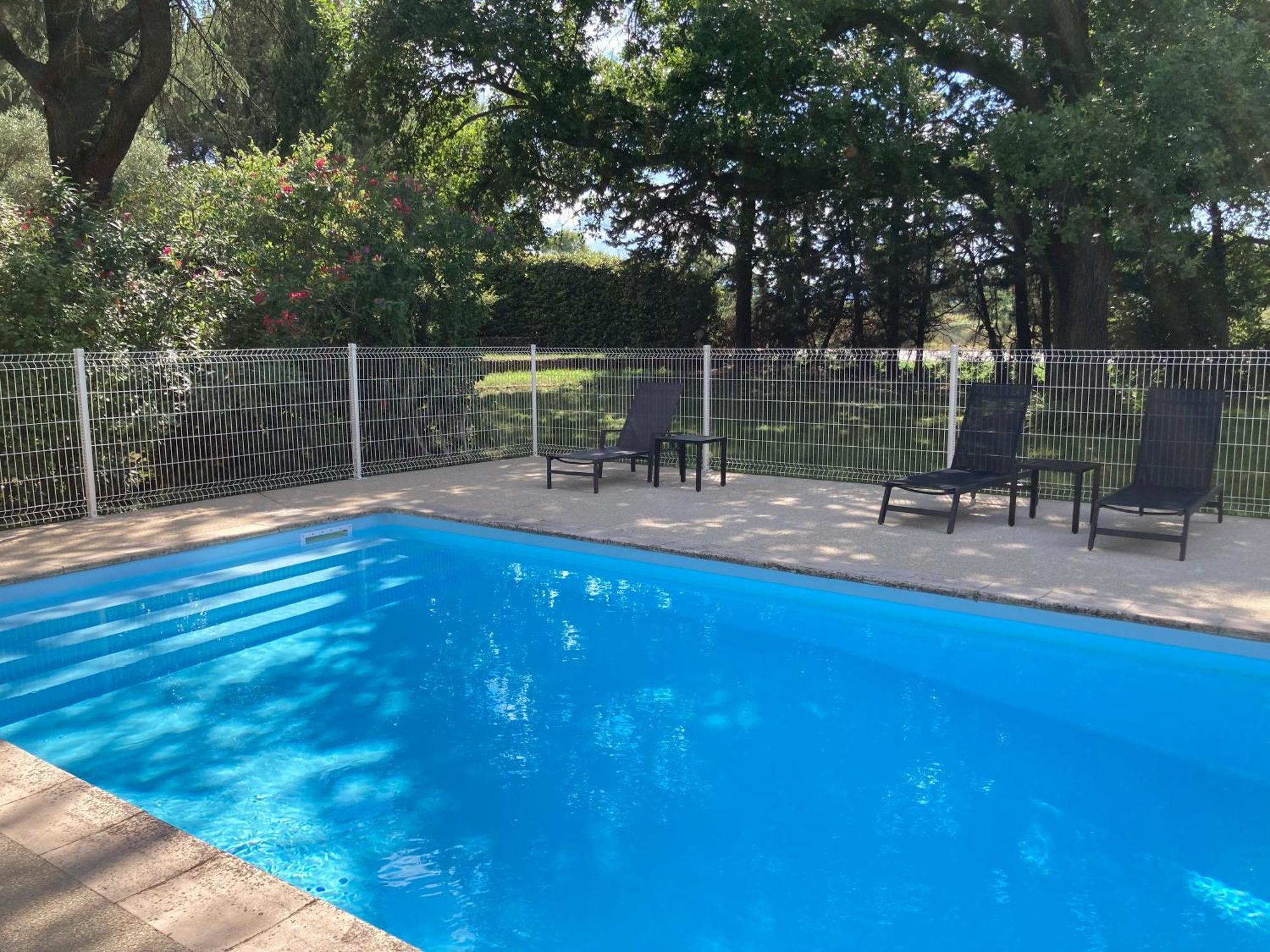 Pavillon De L'Etang Apartman Châteauneuf-du-Rhône Kültér fotó